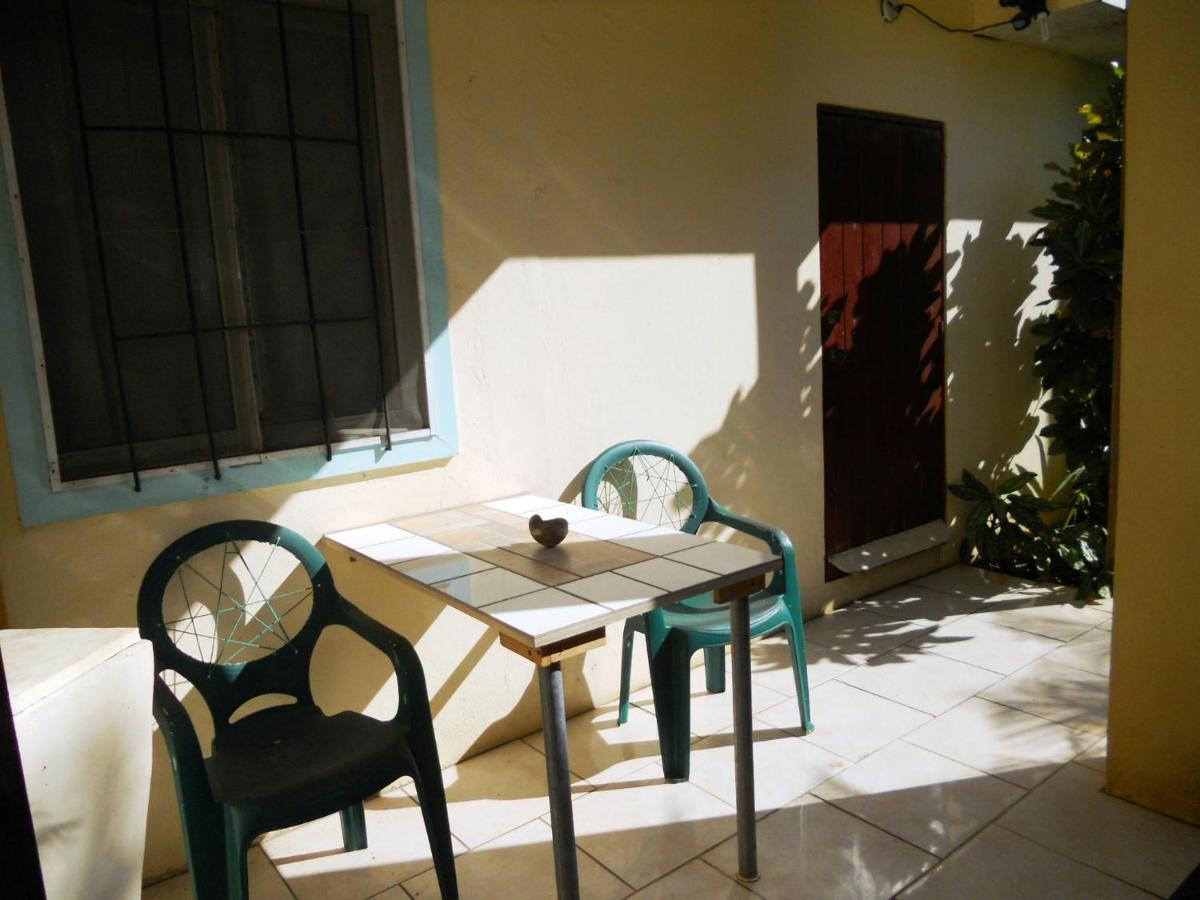 Villa Flukers Condo Suites Sosua Room photo